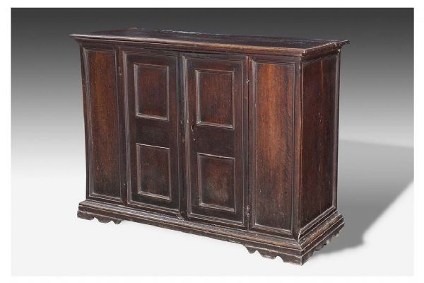 Important Modena cabinet 17th century