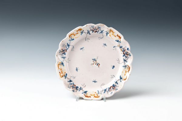 Plato de mayólica de Sassuolo, manufactura Dallari, Pietro Lei