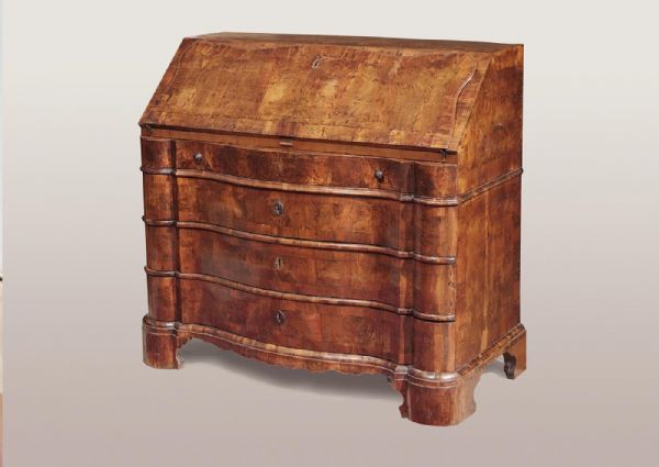 Venetian walnut secrétaire Louis XIV