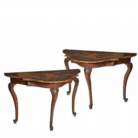 Pair of walnut and burl Modena-Ferrara consoles - 18th century