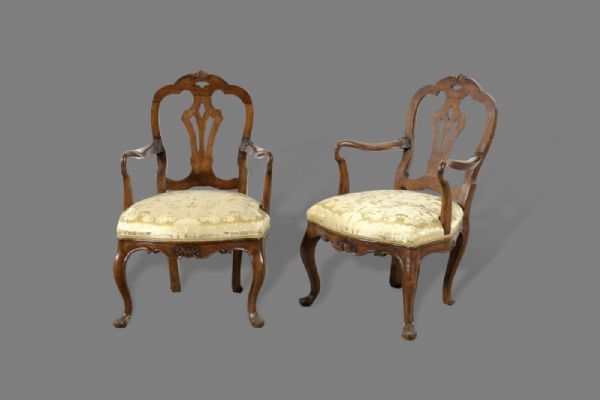 Paire de fauteuils Venise XVIIIe siècle