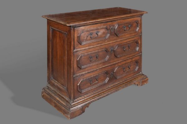 Small chest of drawers, Reggio Emilia, 17th century