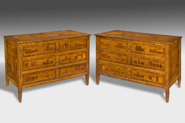 Elegant and rare pair of chests of drawers, Rolo late 18th century