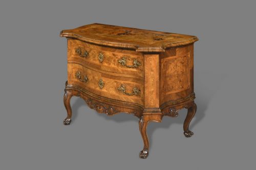 Élégante commode Émilie - Vénétie XVIIIe siècle