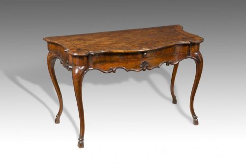 Elegant console, Modena-Ferrara, 18th century